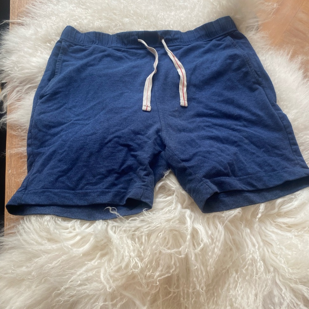 VGC 9/10 rare !Solid Navy Athletic gym Shorts for Men SZ Medium!!